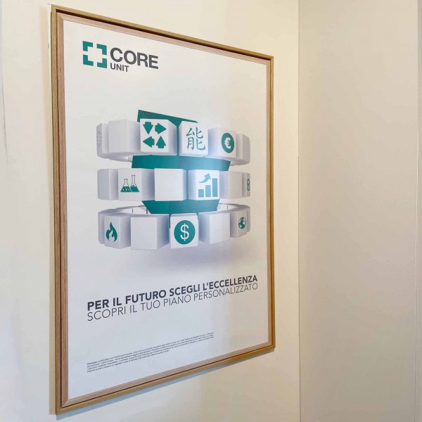 cornice in legno con protezione frontale magnetica cornice in legno con protezione frontale magnetica