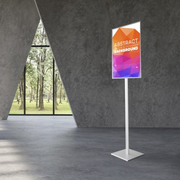 cornice con protezione frontale magnetica su palo di alluminio  cornice con protezione frontale magnetica su palo di alluminio